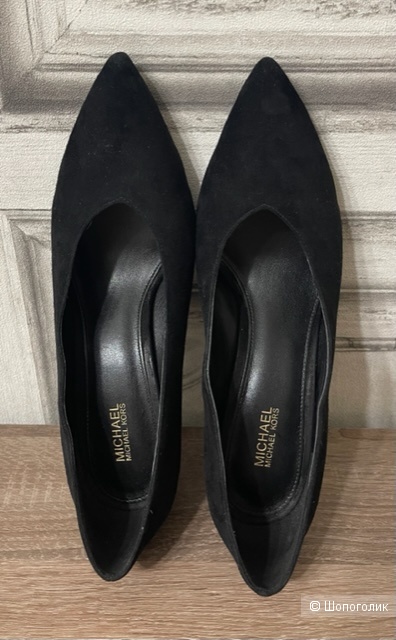 Замшевые туфли "Michael Kors". 7,5US (24,1 см)