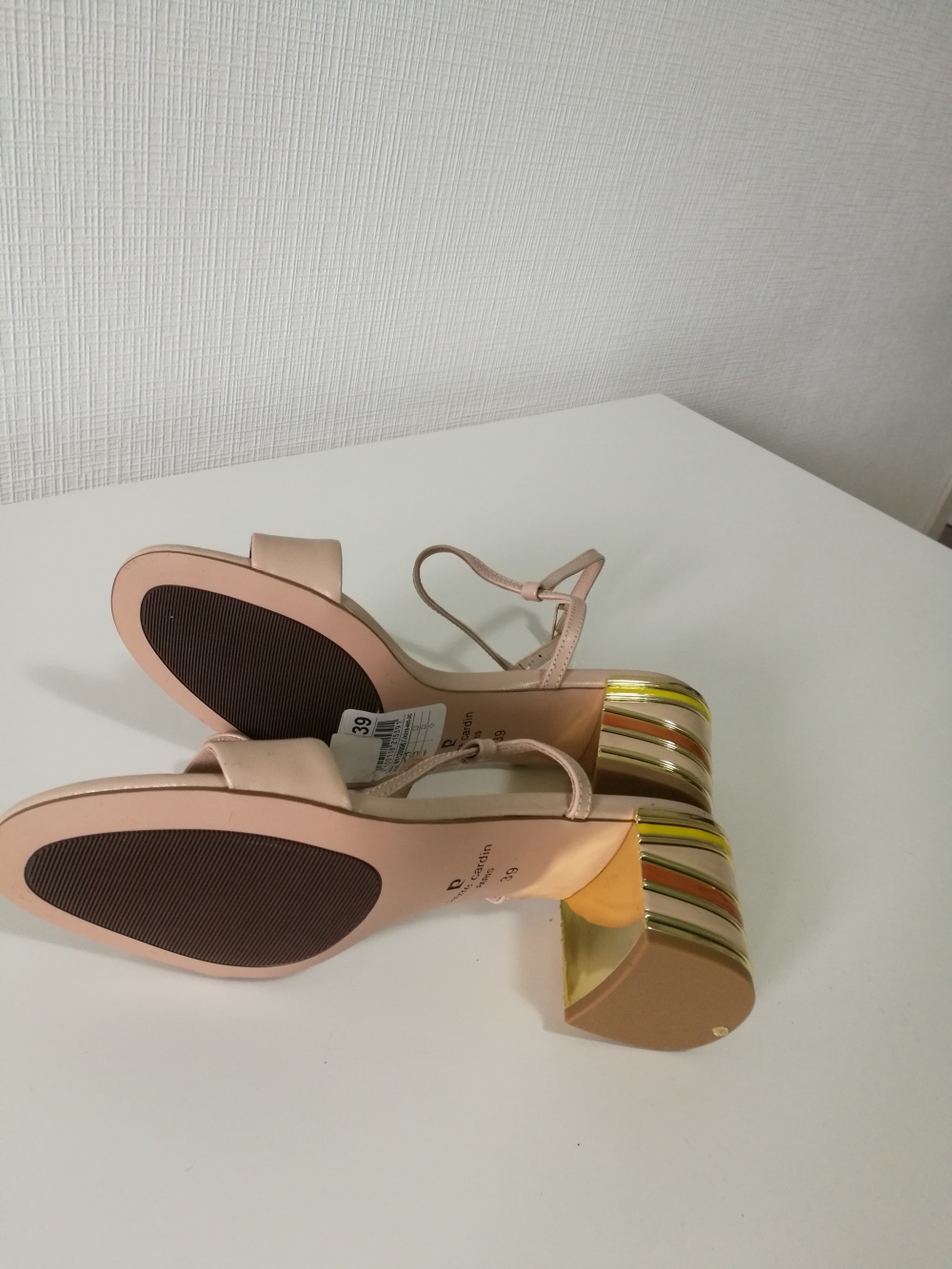 Босоножки Pierre Cardin размер 39