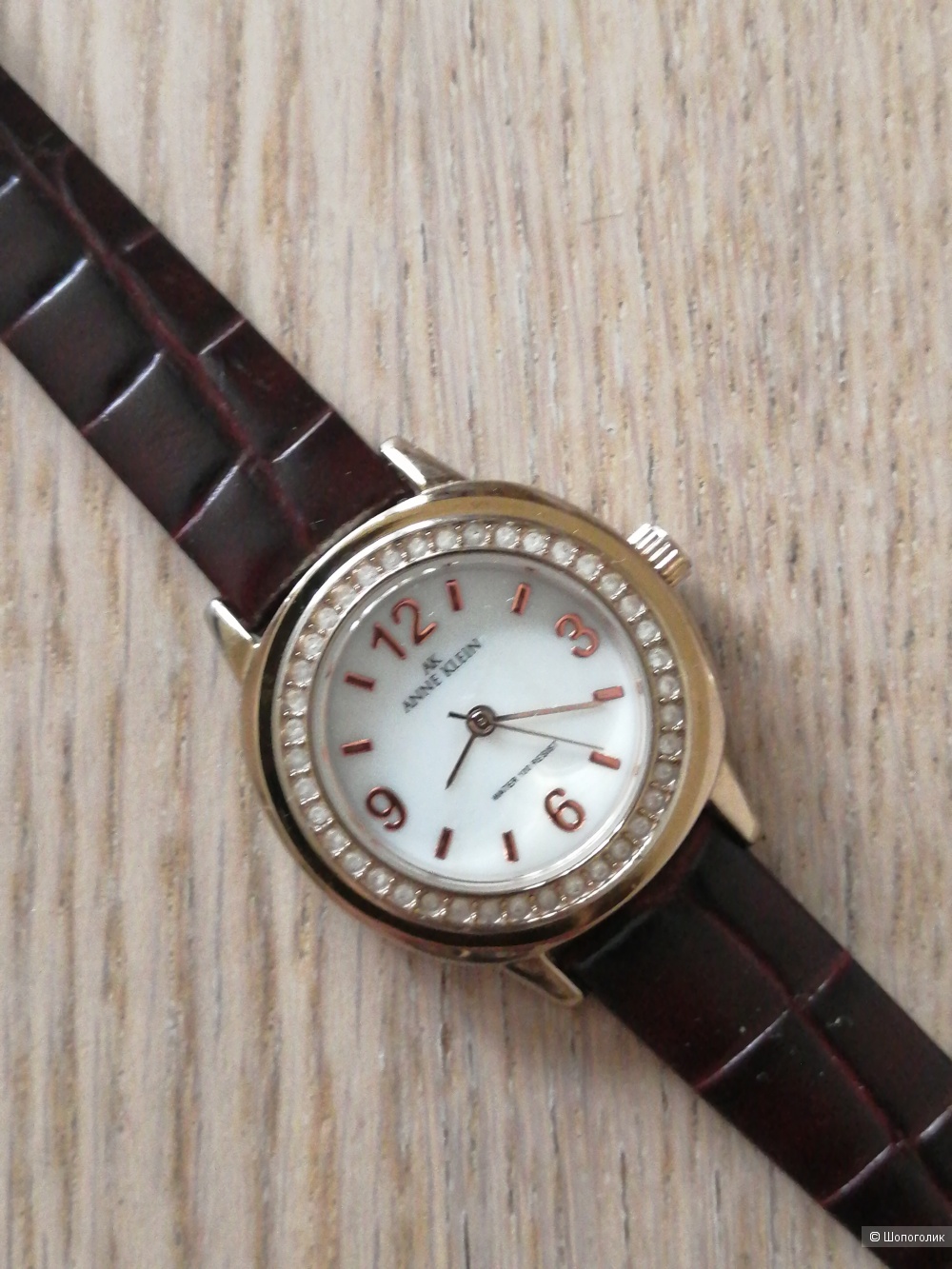 Часы Anne Klein