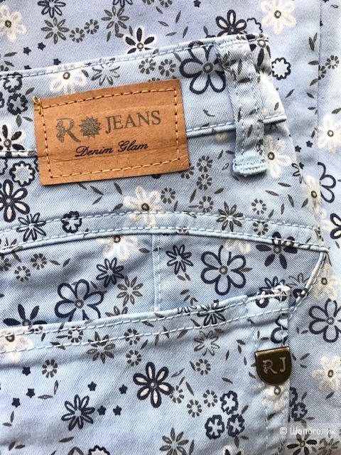 Джинсы Rinascimento R Jeans. IT XS (40/42 RU)