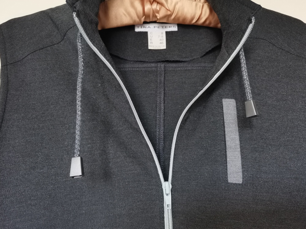 Жилет TINA PETERS, размер 48