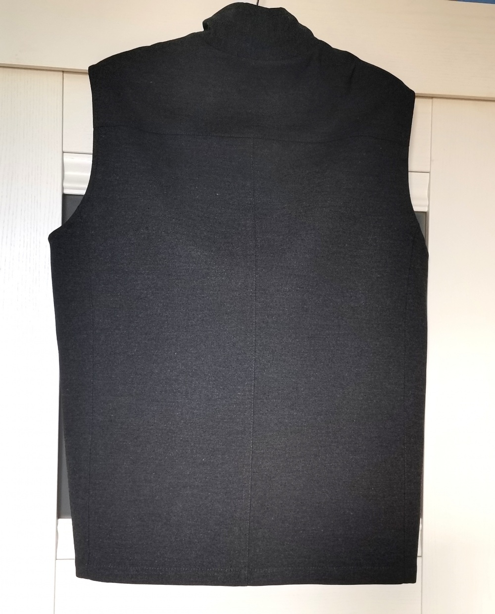 Жилет TINA PETERS, размер 48