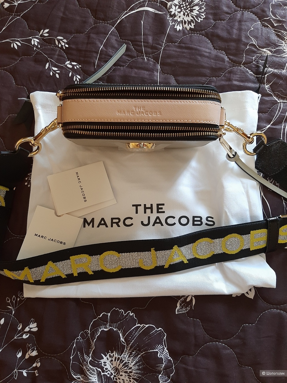 Светло-бежевая кожаная сумка The Snapshot MARC JACOBS