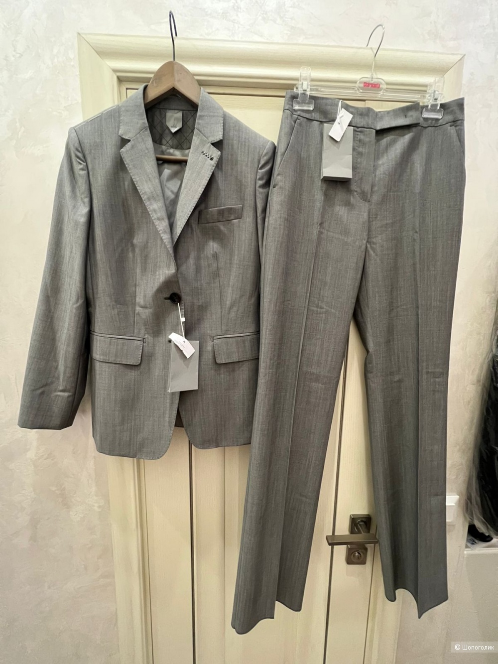 Костюм MaxMara, размер 38