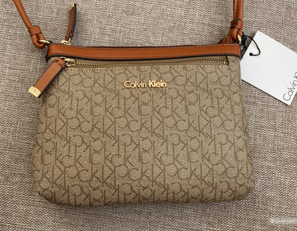 Сумка кроссбоди Calvin Klein