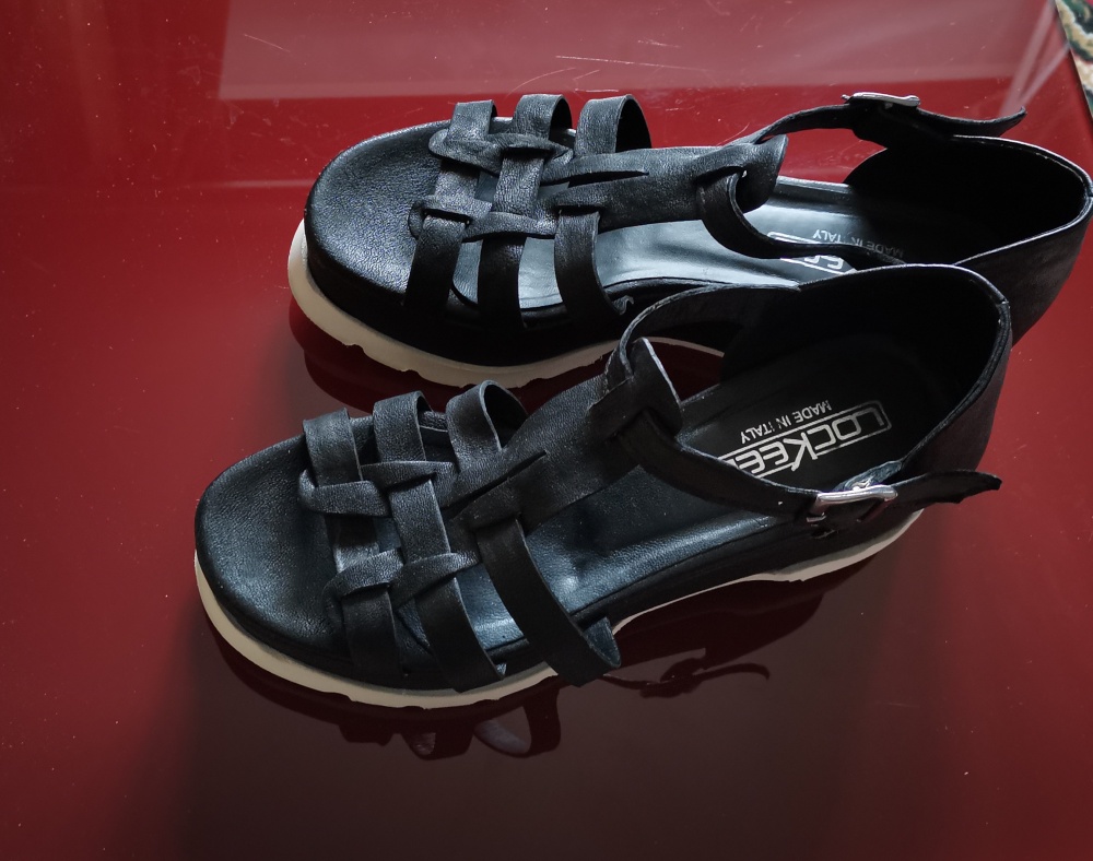 Босоножки LOCKEED, 37 размер