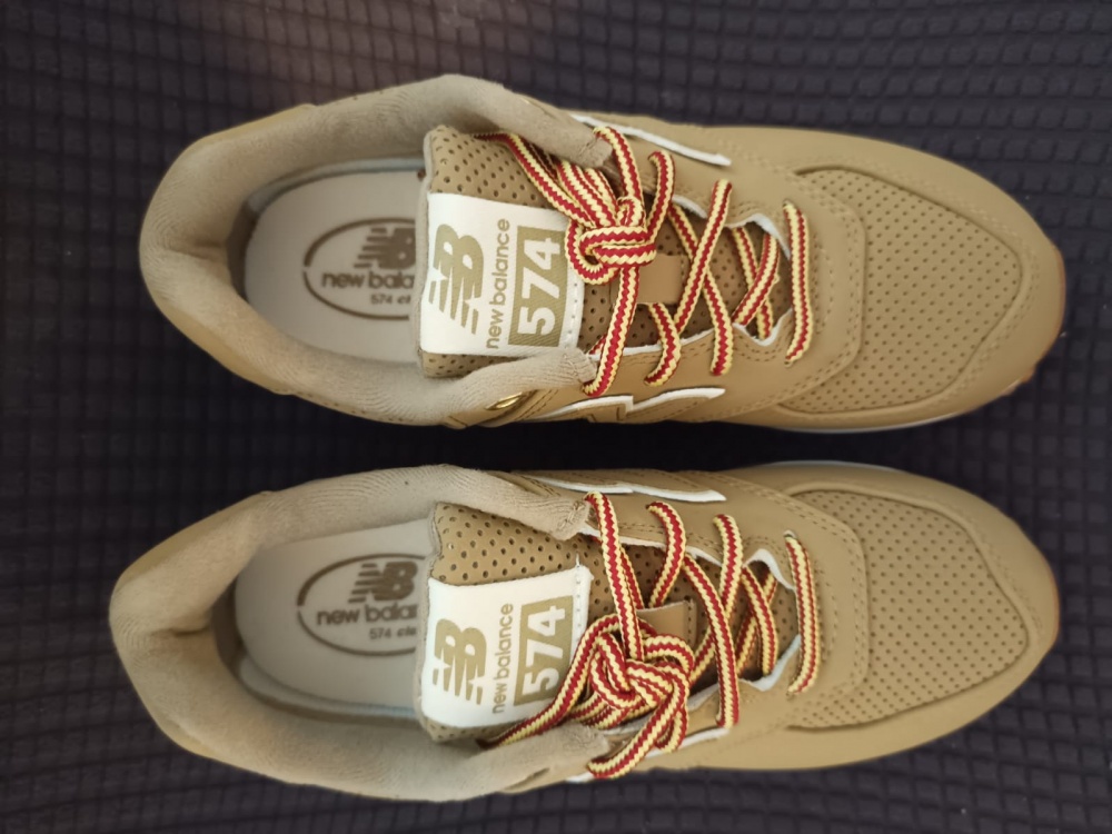 Кроссовки New Balance,размер us 2,5