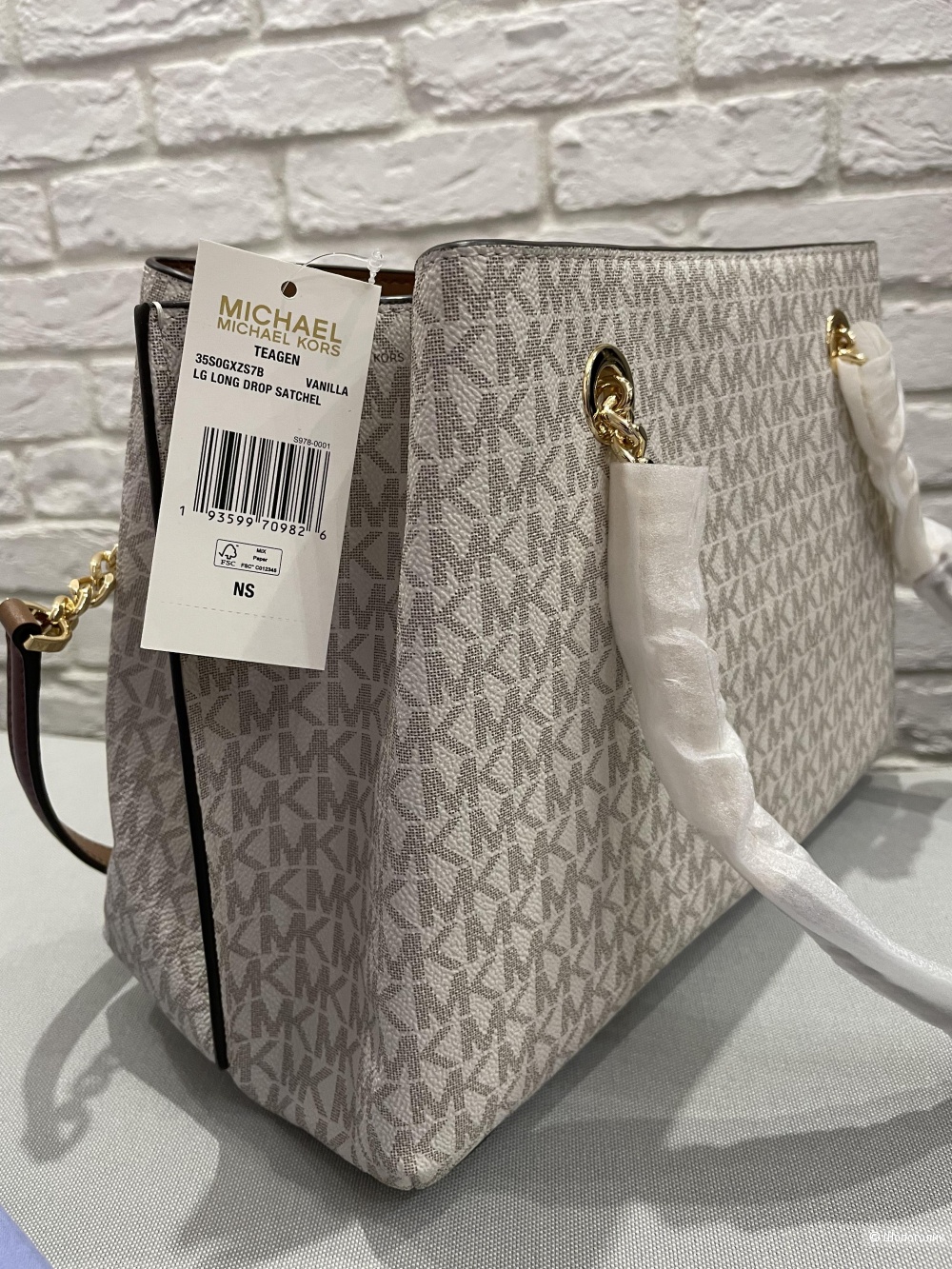 Сумка Teagan Large Logo Shoulder Bag от Michael Kors