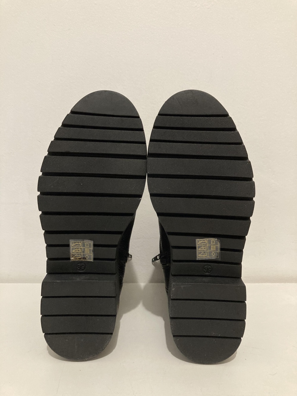 Ботинки “ Riveri ”, 39 размер