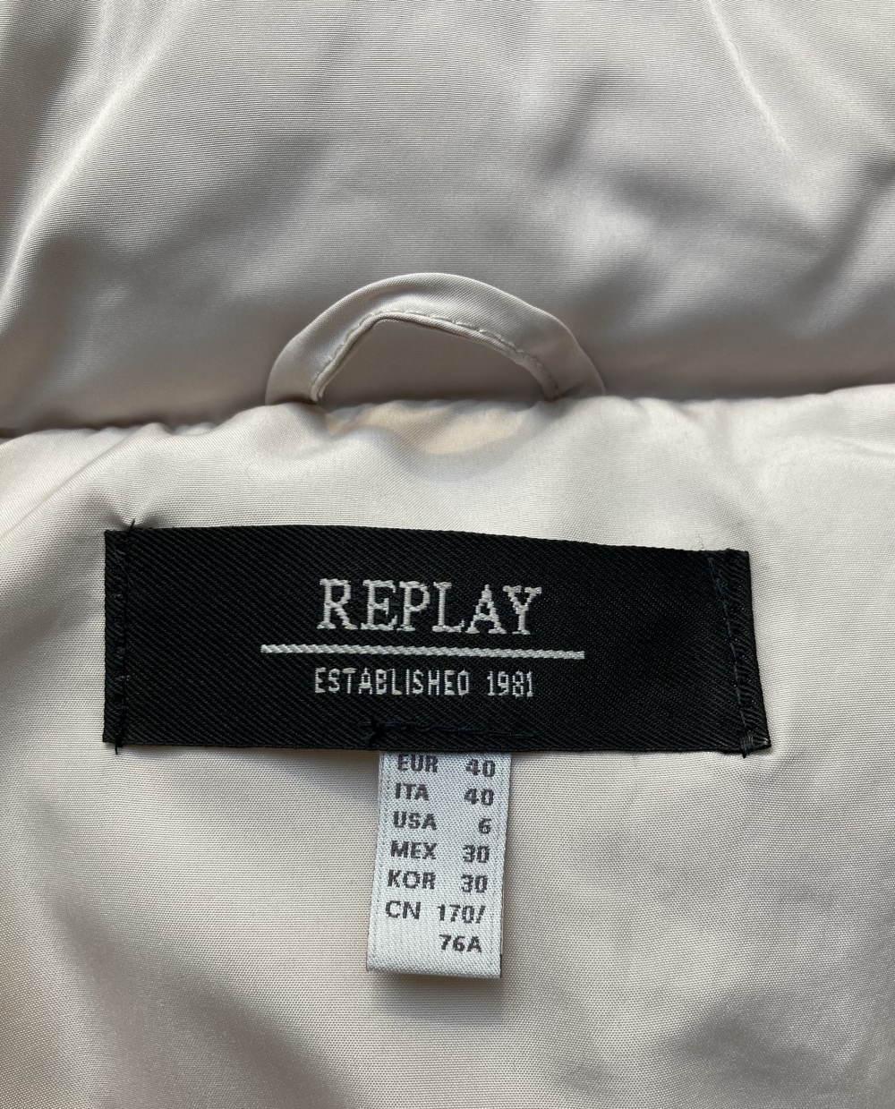 Куртка “ Replay ” L размер