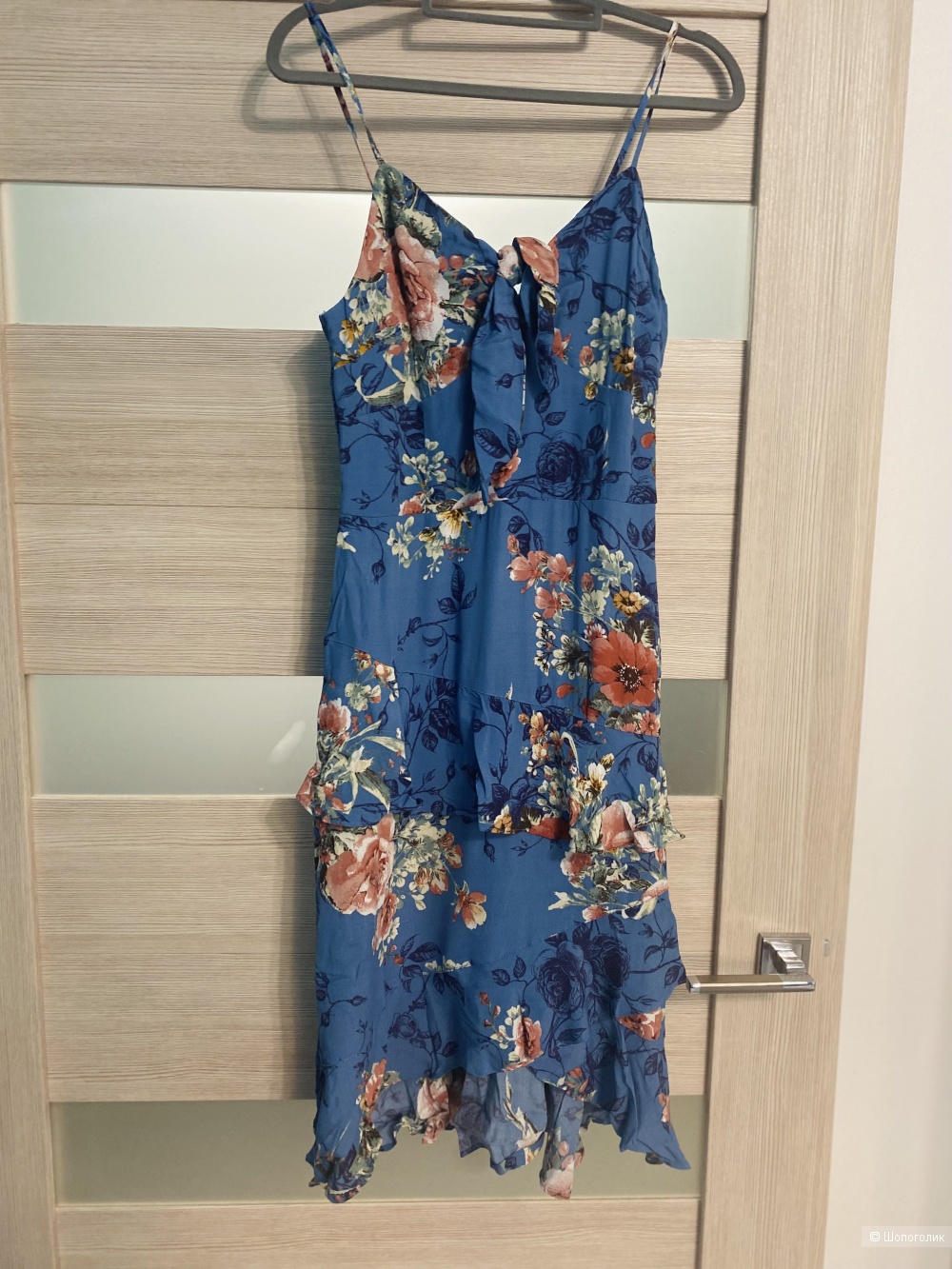 Платье Lottie And Holly frill detail floral print midi dress in blue размер M. Росс. 44-46