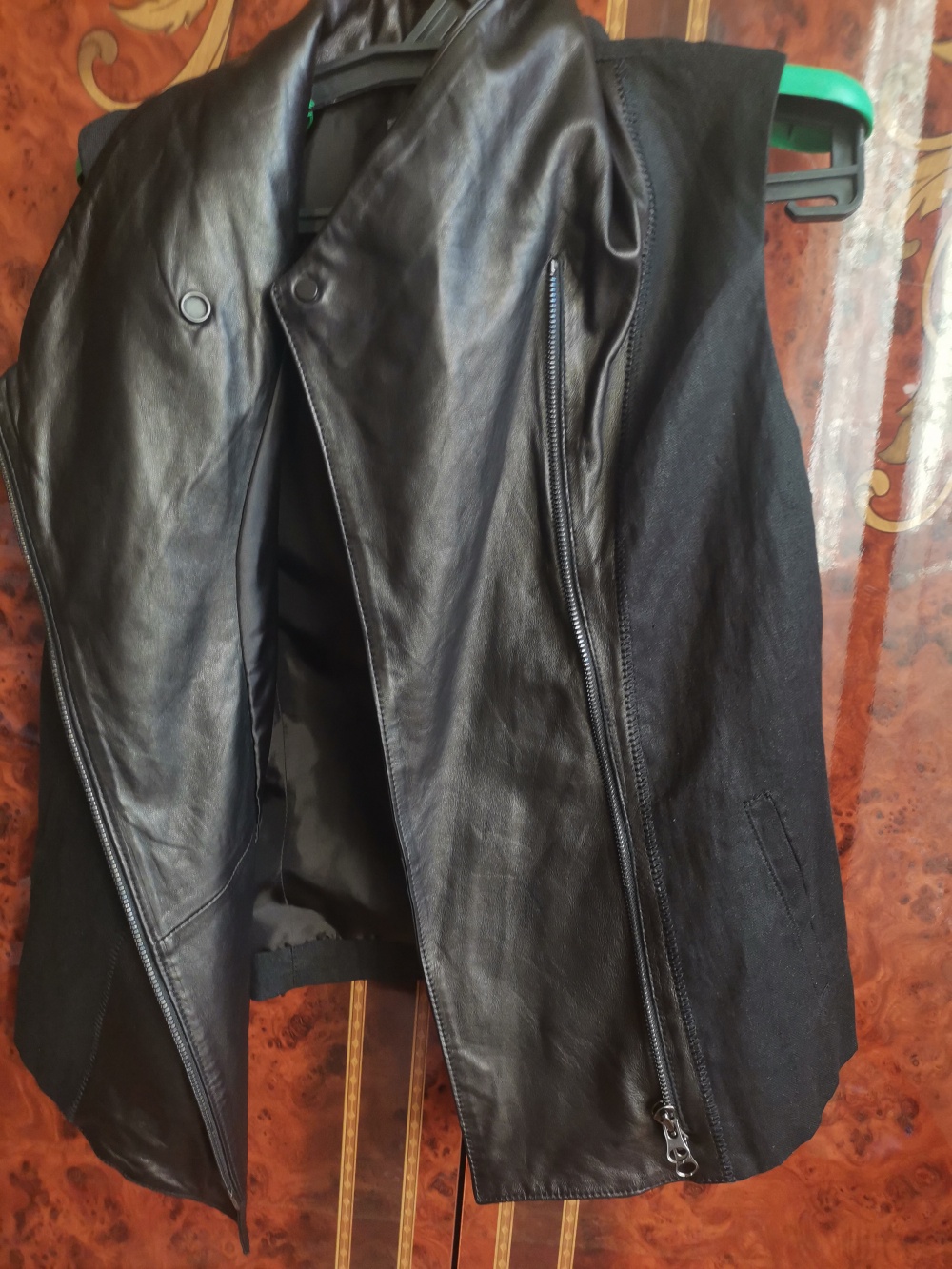 Жилет Vince., размер 42-44, 44 росс.