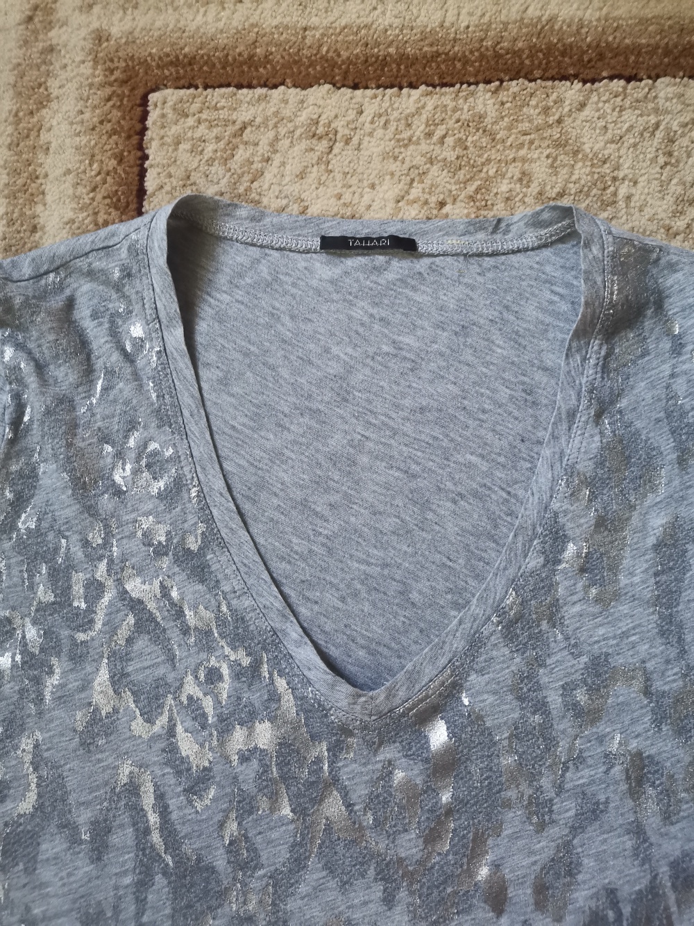 Футболка Tahari, размер 44 росс.