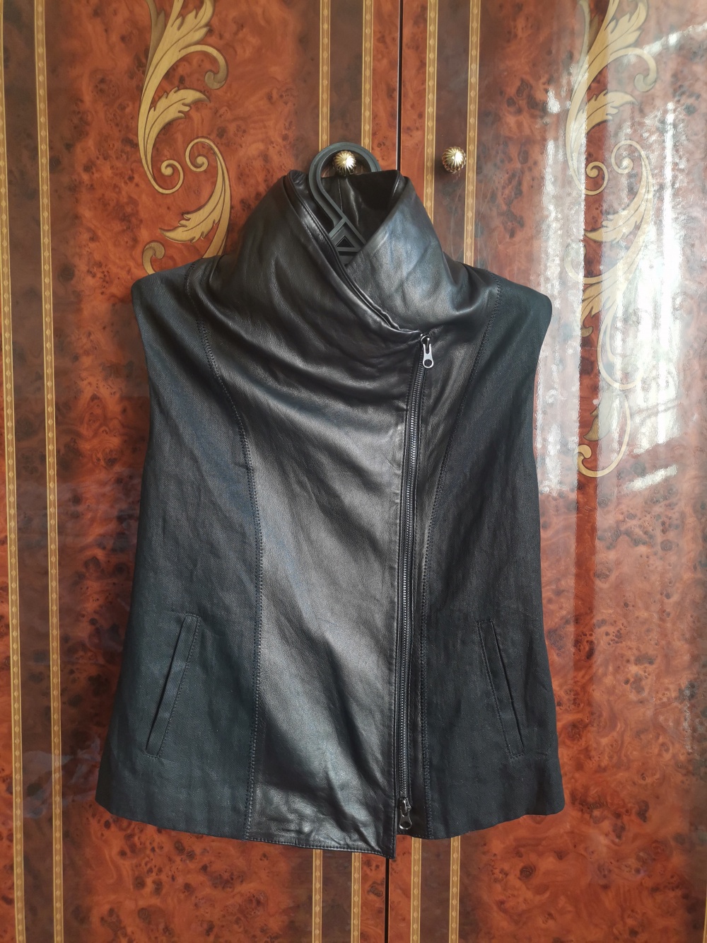 Жилет Vince., размер 42-44, 44 росс.