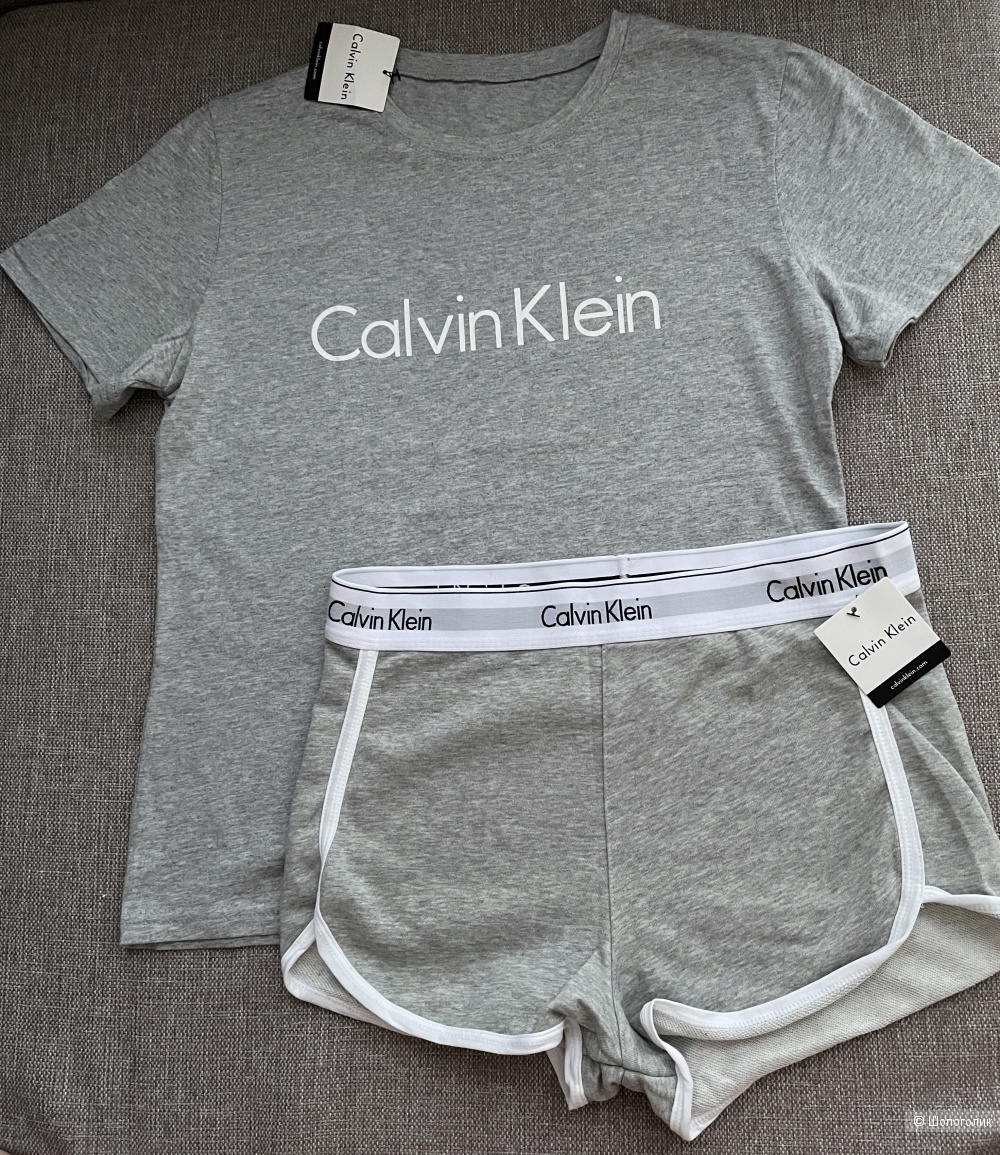 Костюм Calvin Klein, размер S