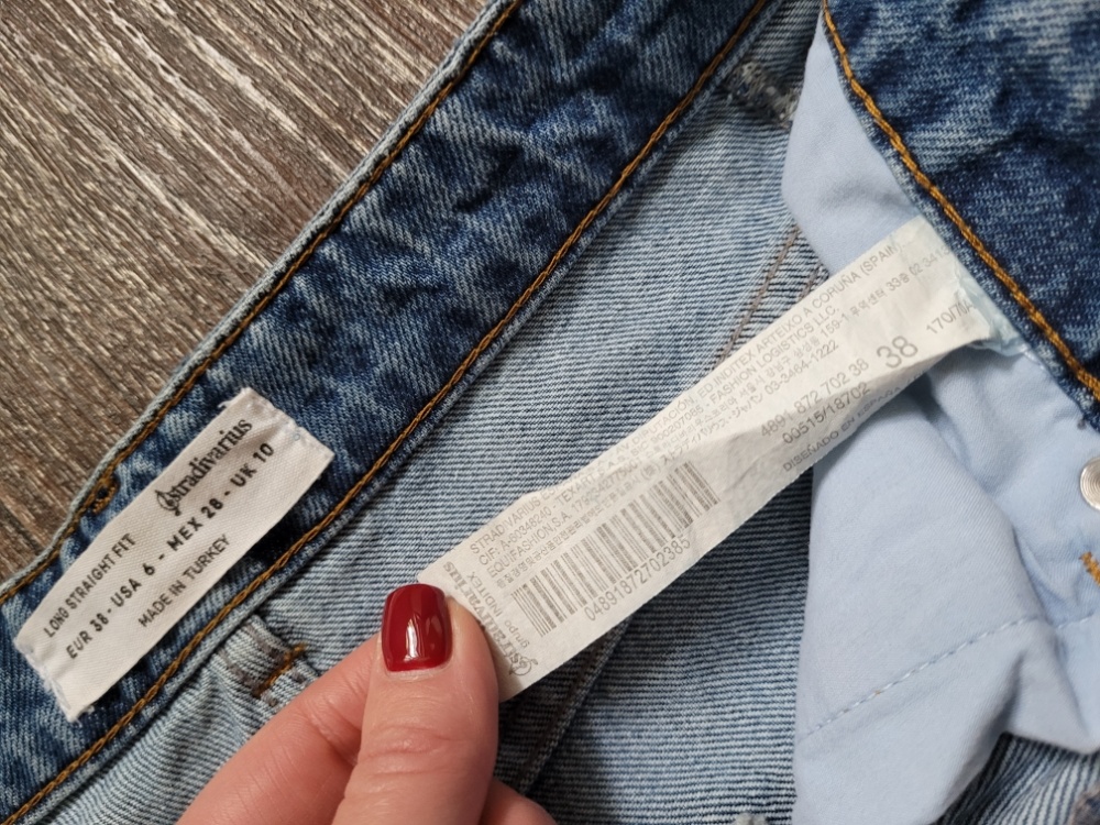 Джинсы Stradivarius EUR 38