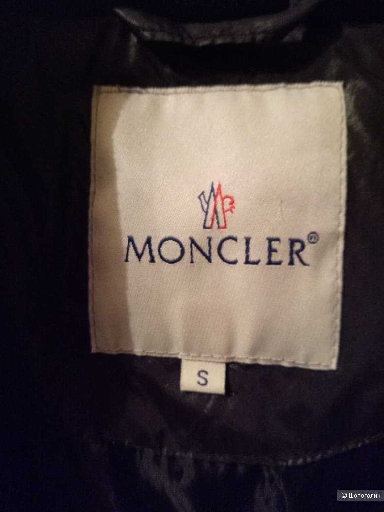 Пуховик Moncler размер 44-46