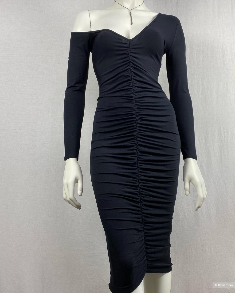 Черное платье Asoss 36