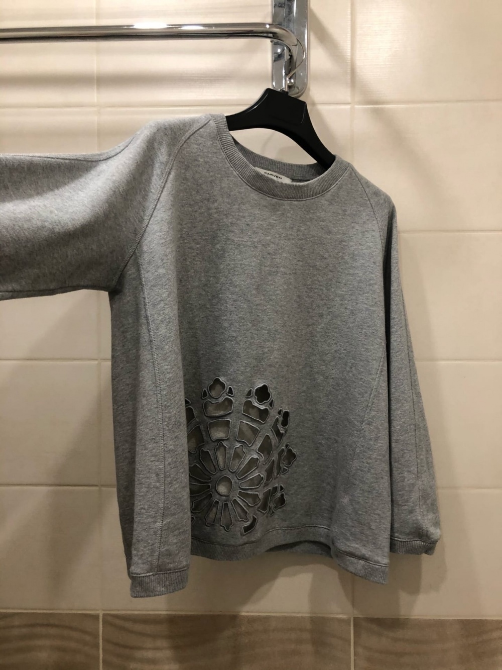 Толстовка CARVEN. Размер XS-S.