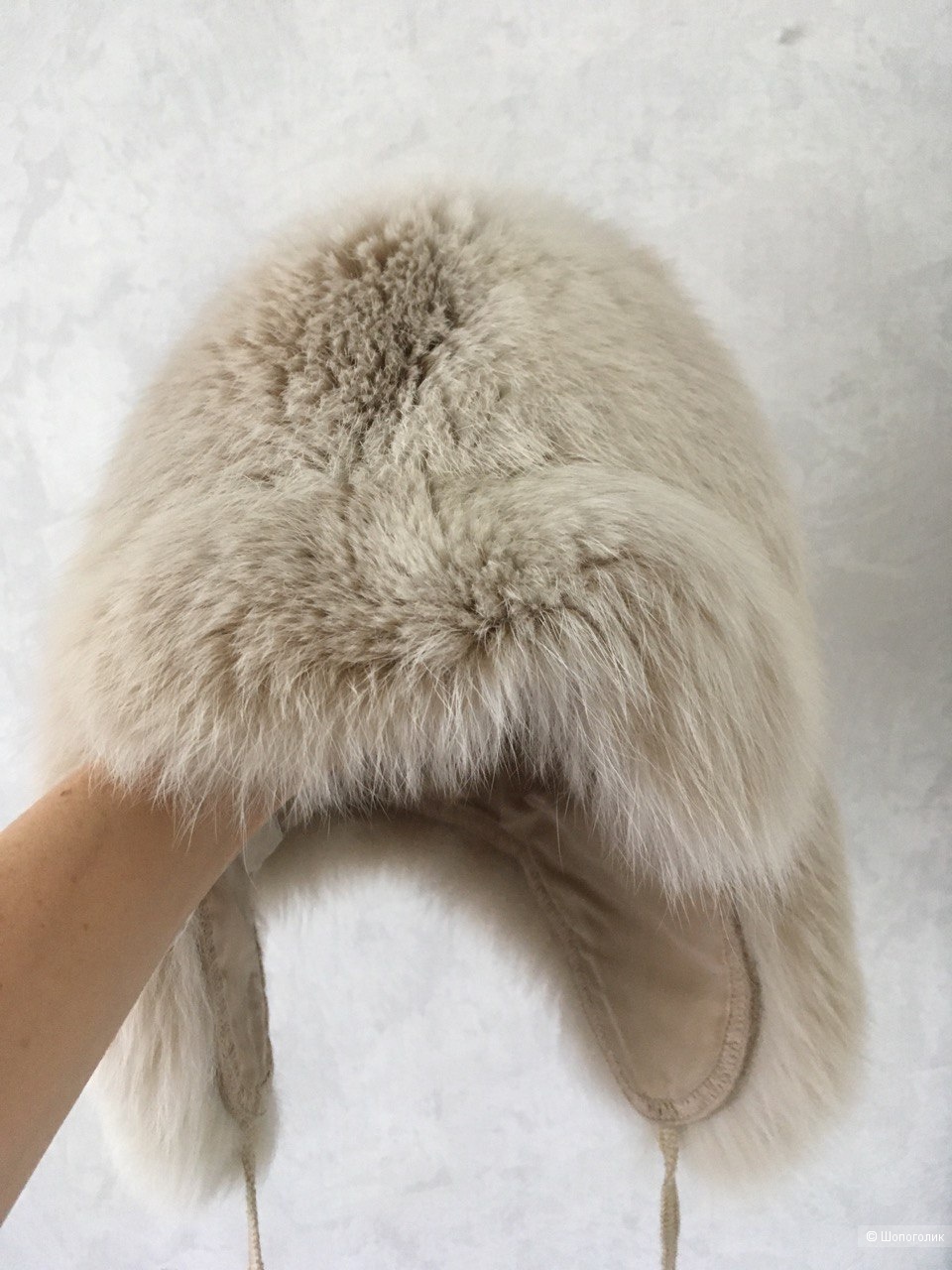 Меховая шапка Fendi