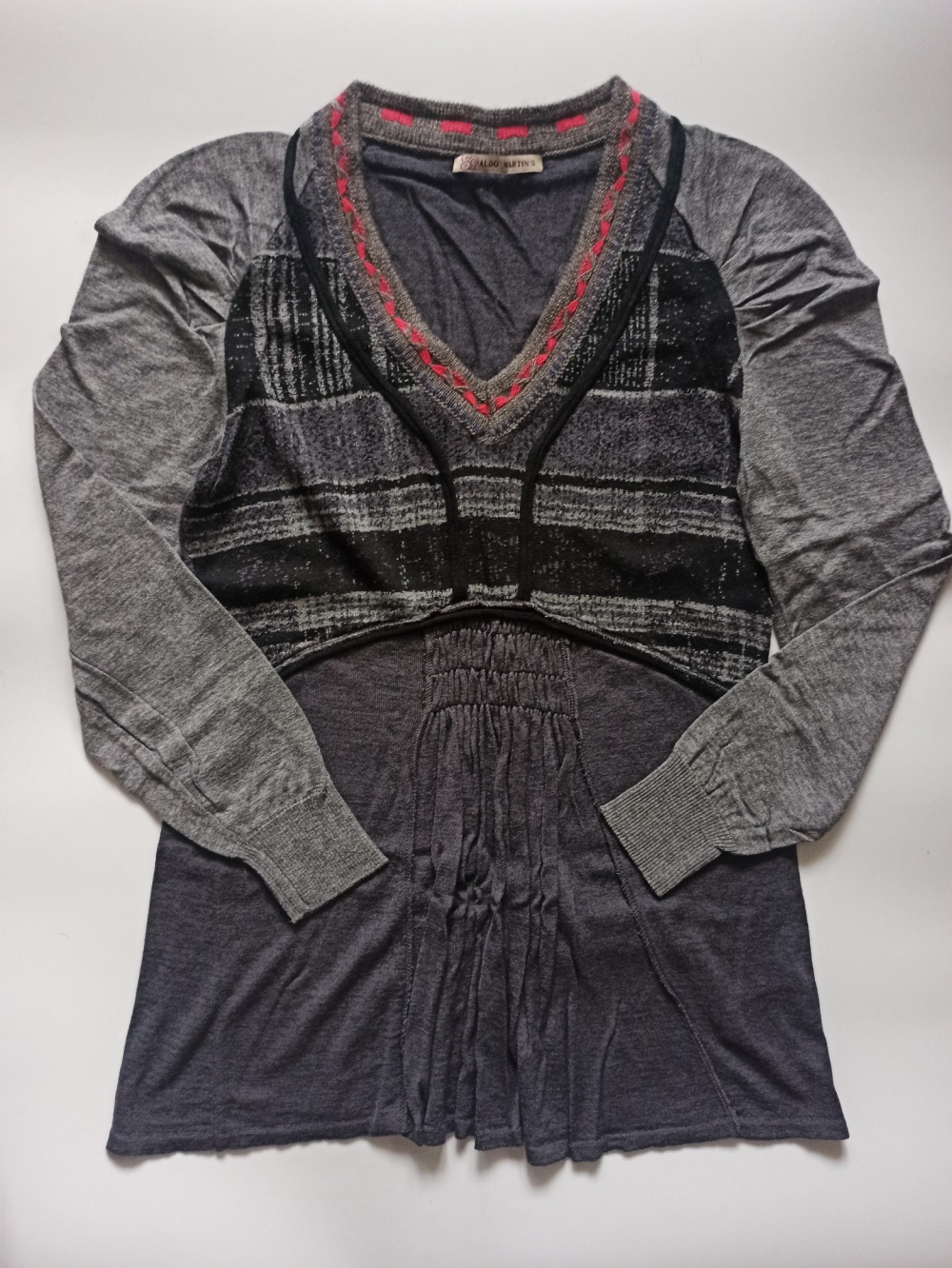 Пуловер женский Aldo Martins, размер 48
