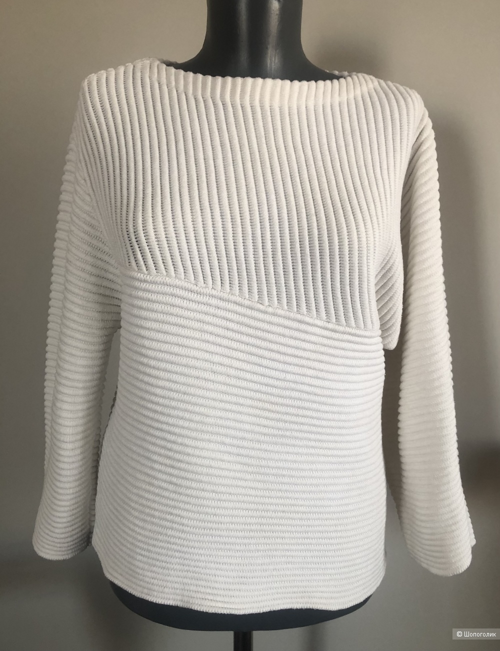 Пуловер GUESS размер S