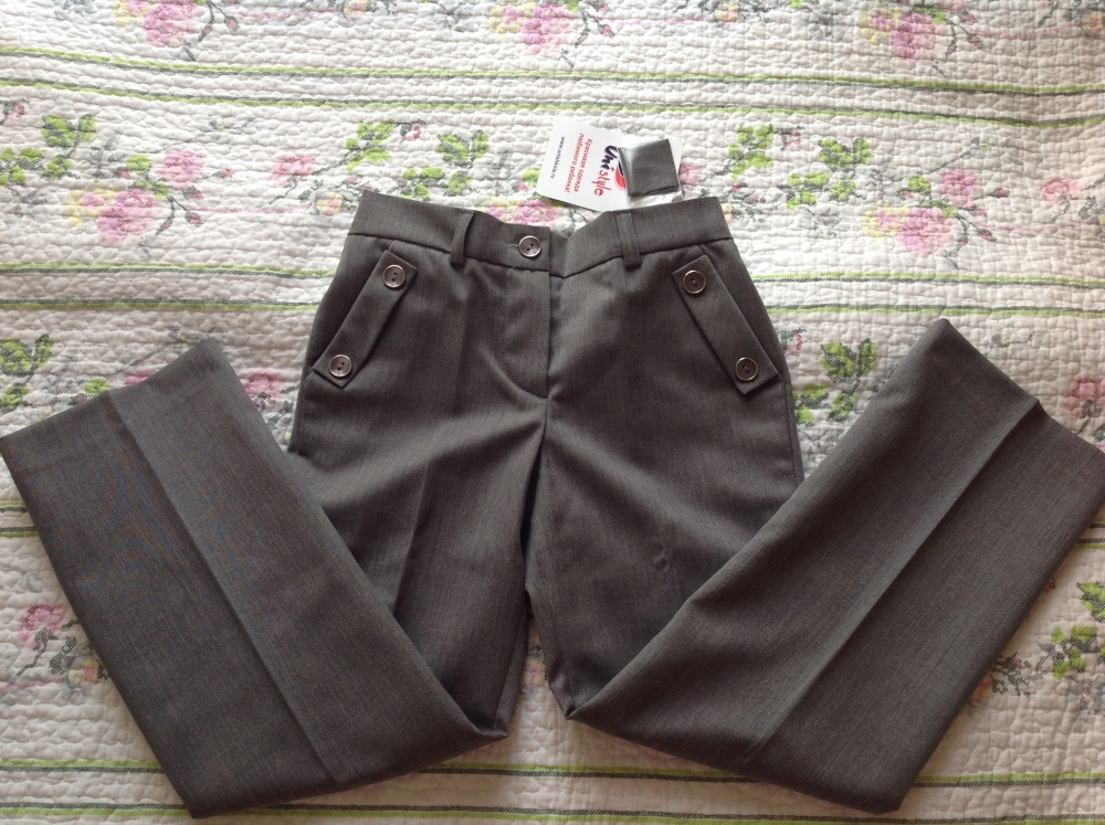 Классические брюки для девочки Unistyle, р-р 122