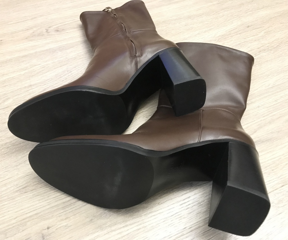 Uterque сапоги 38