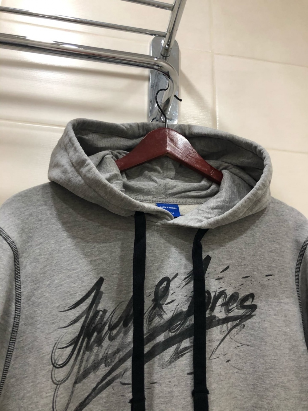 Худи JACK & JONES.Размер M-L.