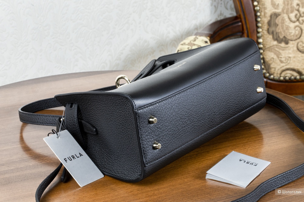 Сумка-тоут женская - Furla "Margherita", medium.