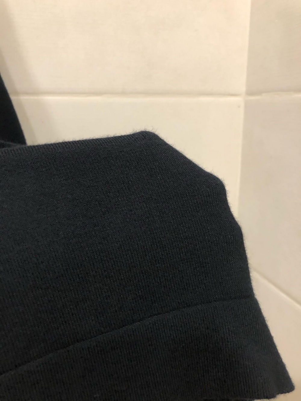 Джемпер GUESS Los Angeles.Размер S-M.