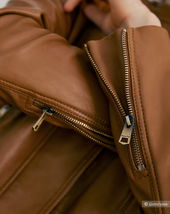 Кожаная куртка Massimo Dutti XL \ идет на L