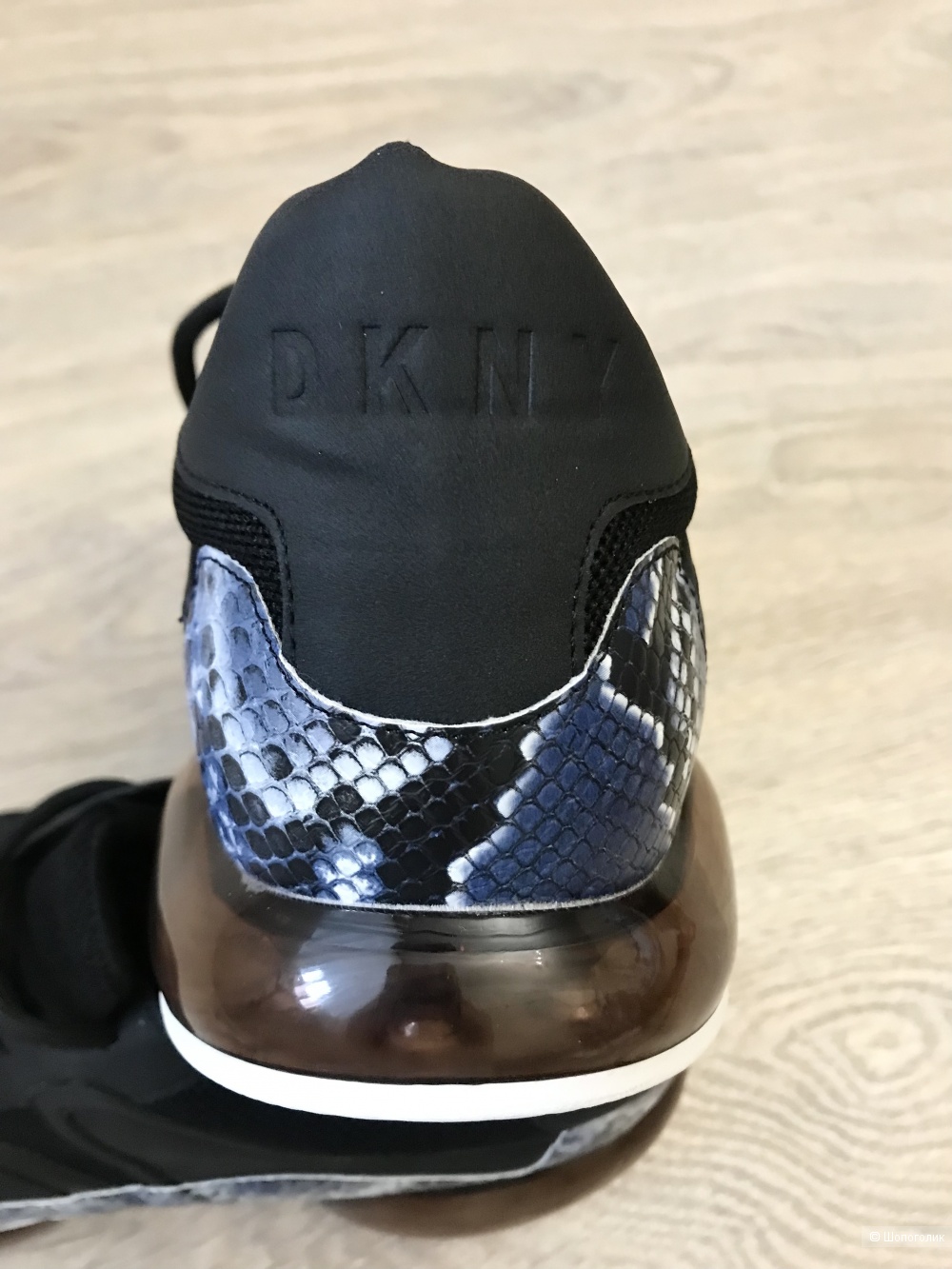 Dkny кроссовки 40