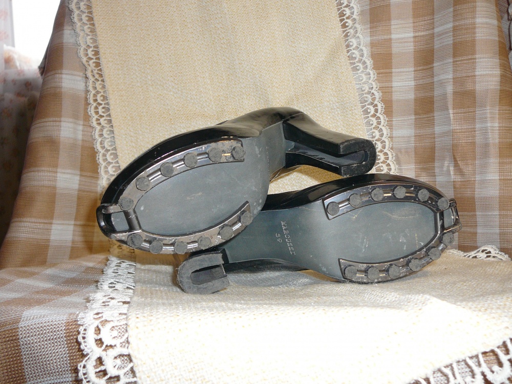 Туфли из натуральной лаковой кожи в стиле fendi