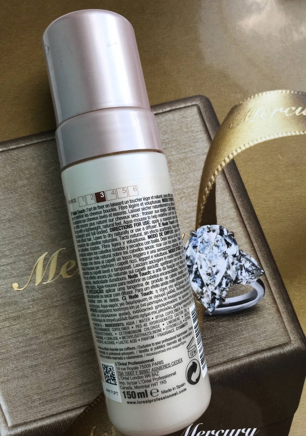 Пена для укладки волос L'Oreal Professionnel Nude Touch Tec.art Soft Curls 150ml