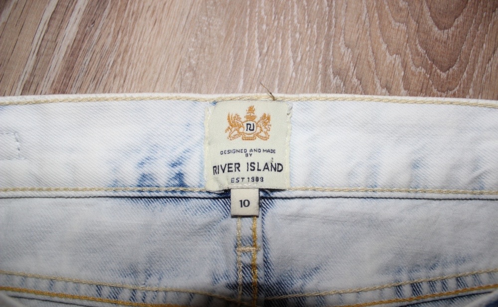 Джинсовые шорты RIVER ISLAND, размер 10 (44-46)