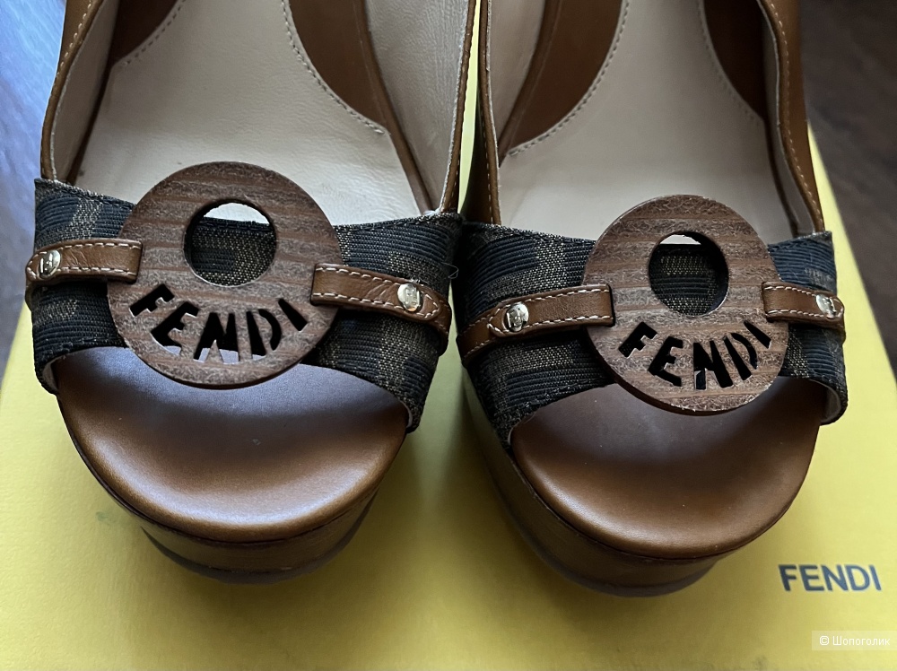 Босоножки Fendi, р.41