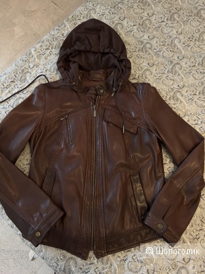 Кожаная женская куртка Cole Haan 46 размер