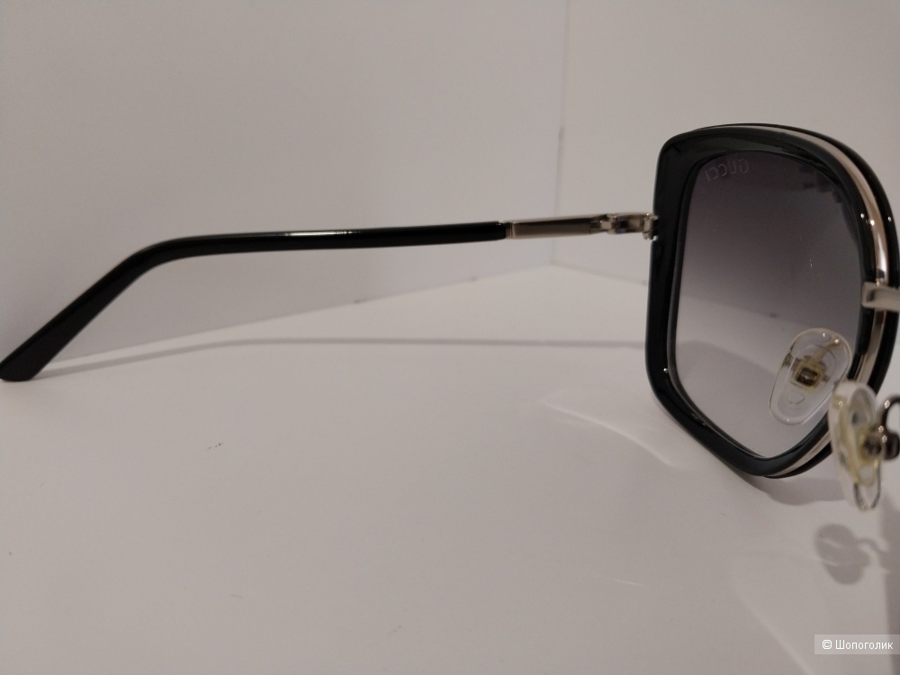 Gucci очки солнцезащитные женские размер M