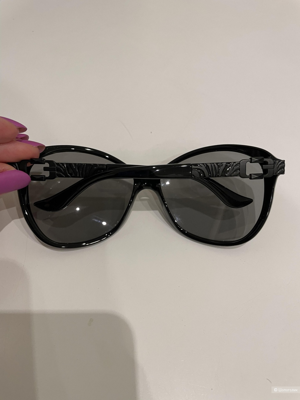 Солнцезащитные очки Armani