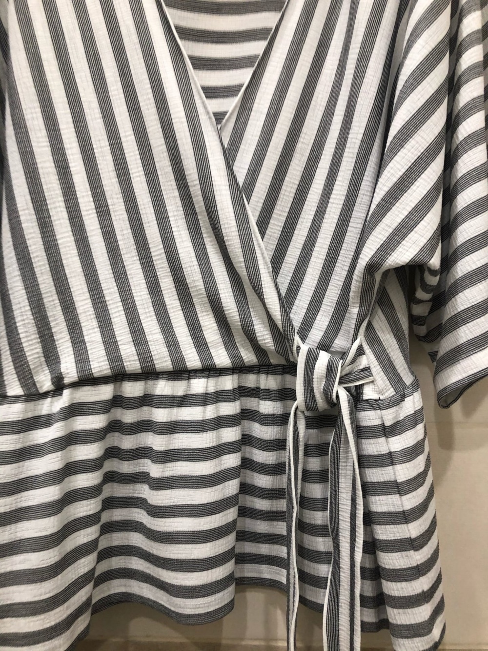 Блузка DKNY. Размер XL-XXL.
