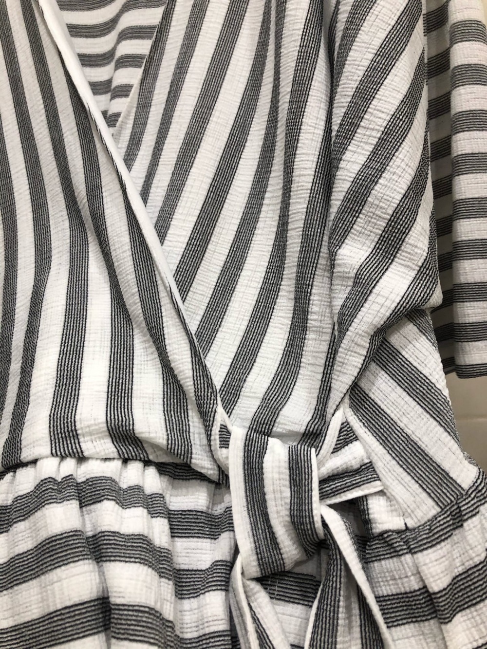 Блузка DKNY. Размер XL-XXL.