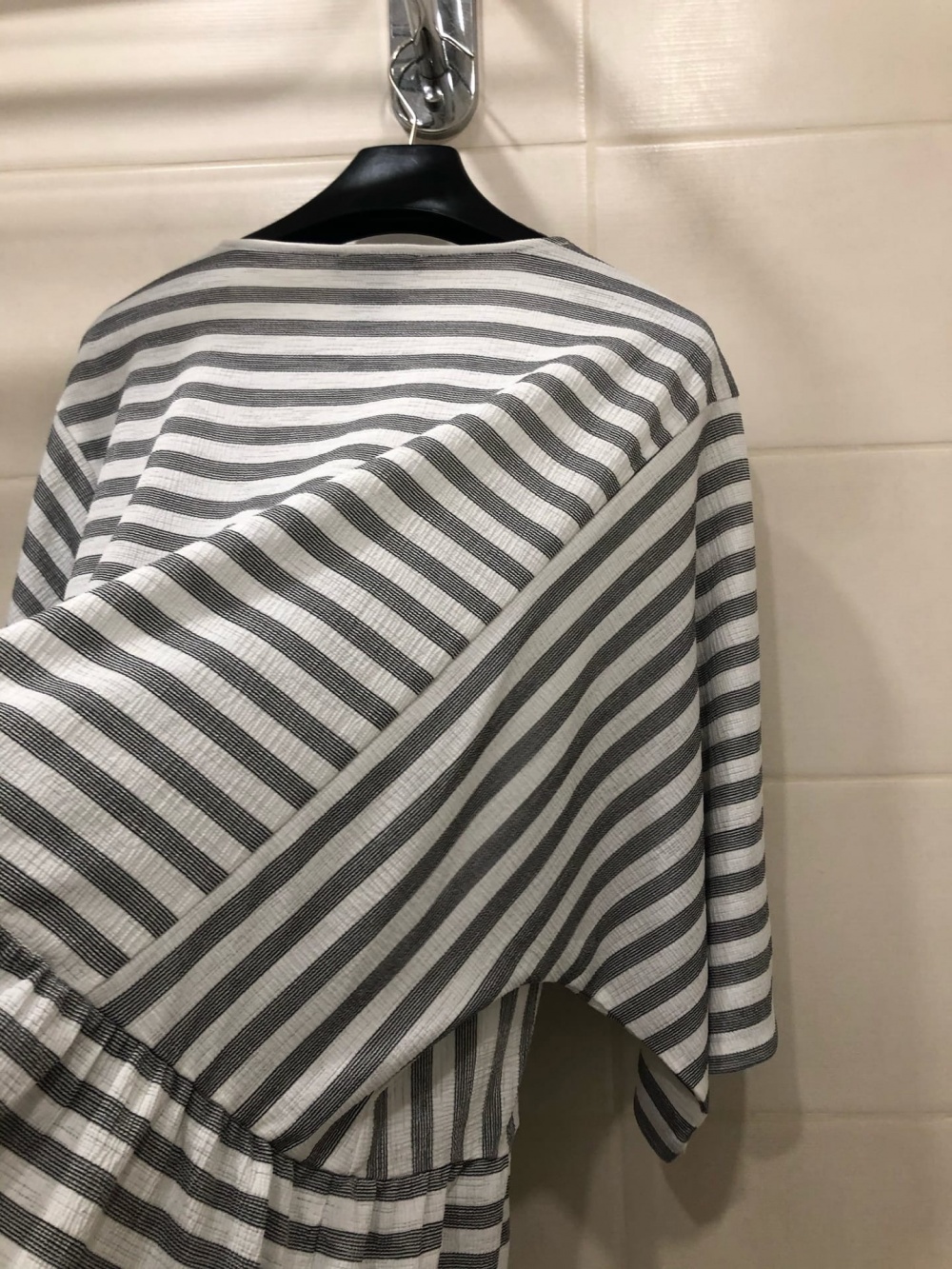 Блузка DKNY. Размер XL-XXL.