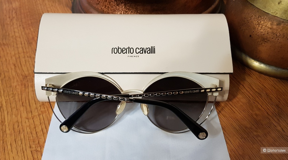 Солнцезащитные очки Roberto Cavalli