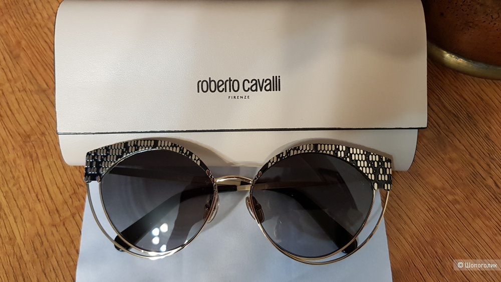 Солнцезащитные очки Roberto Cavalli