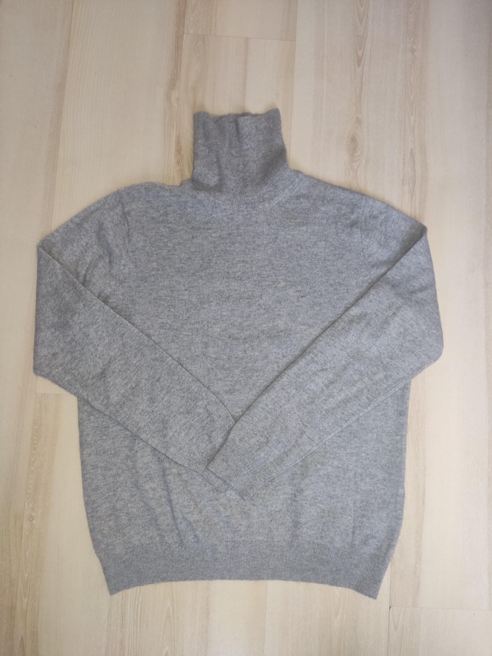 Кашемировый свитер/водолазка Uniqlo, L
