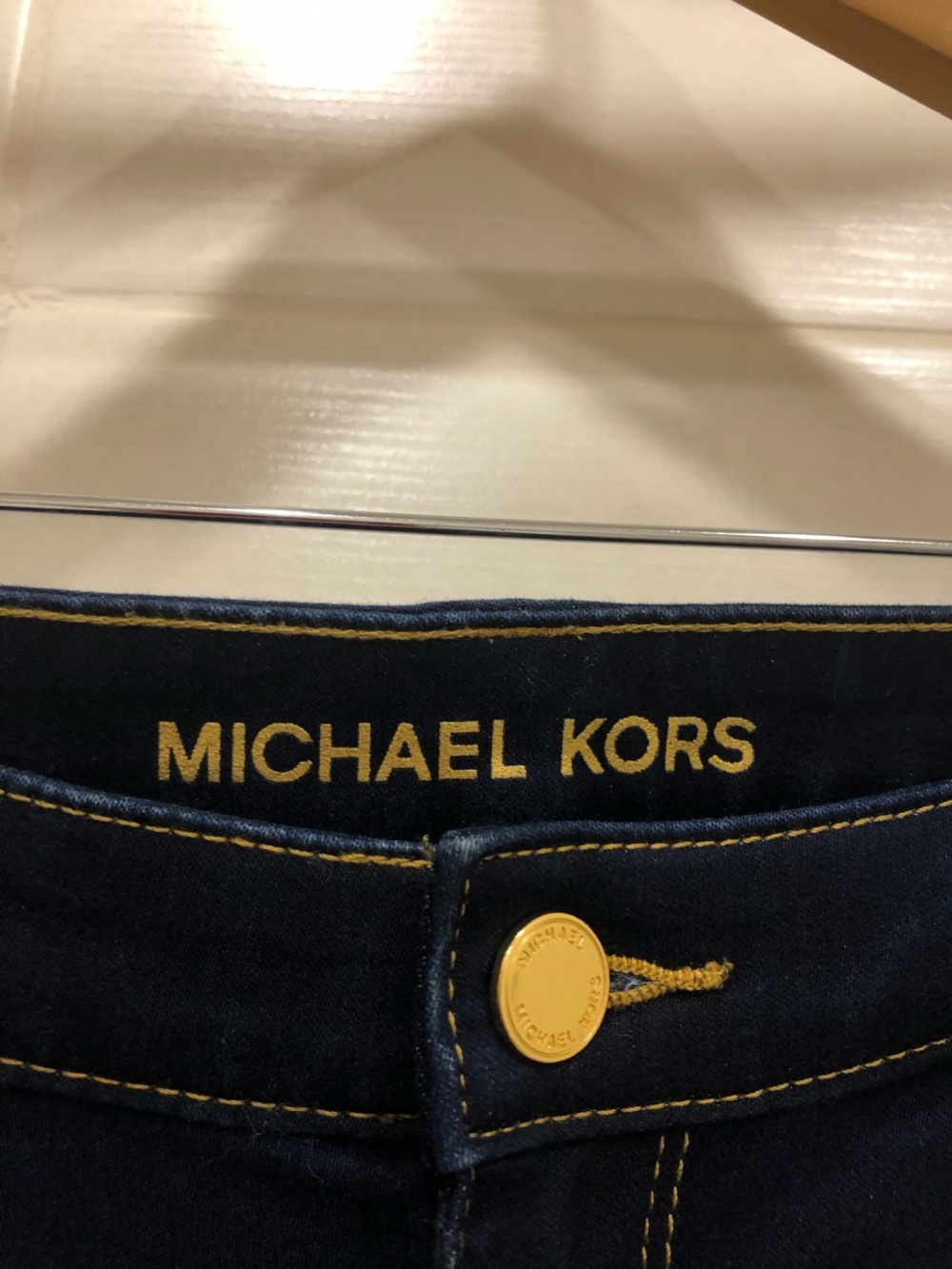 Джинсы Michael Kors. Размер 6/28.