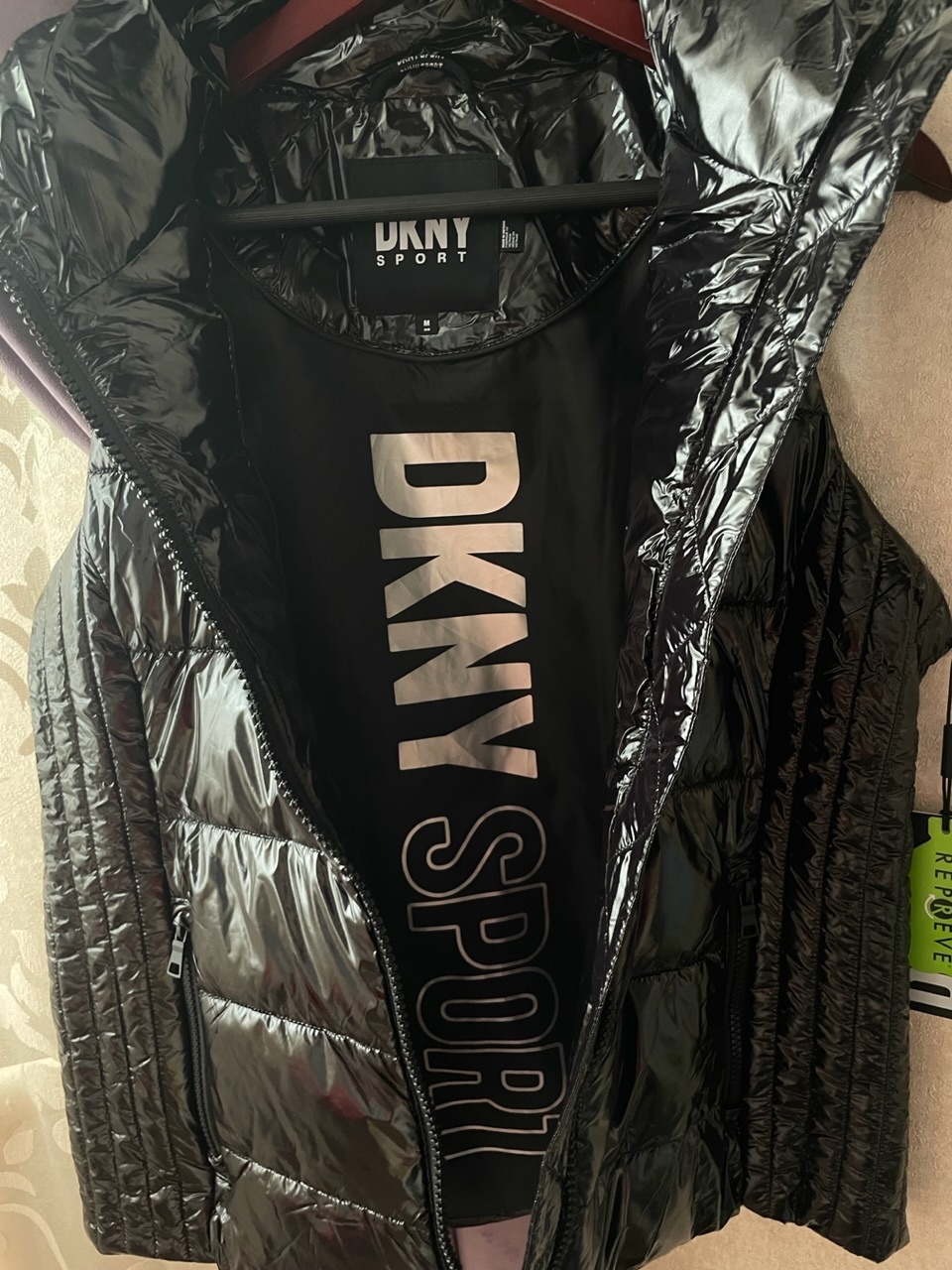 Безрукавка DKNY , размер М (46 рус).