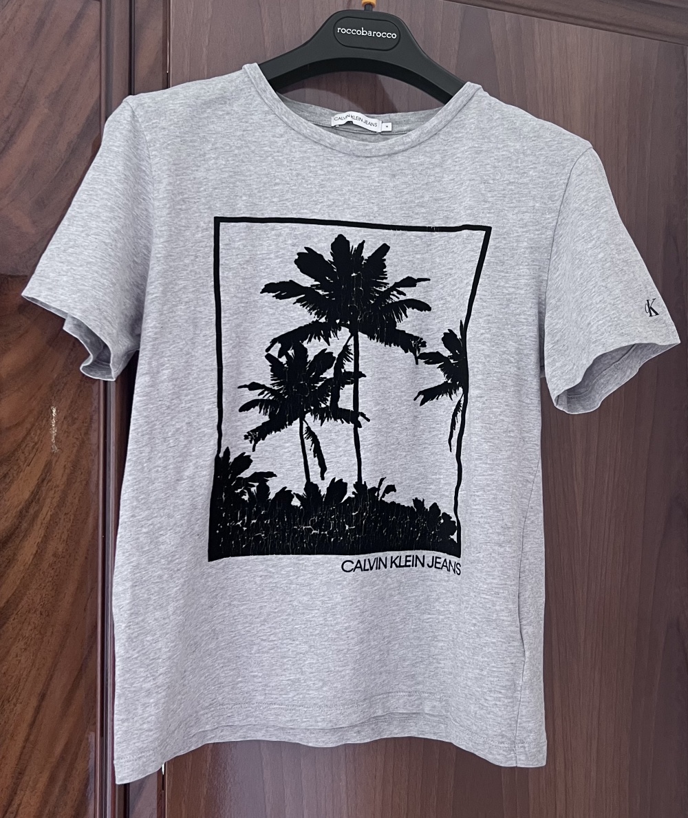 Футболка Calvin Klein размер 44