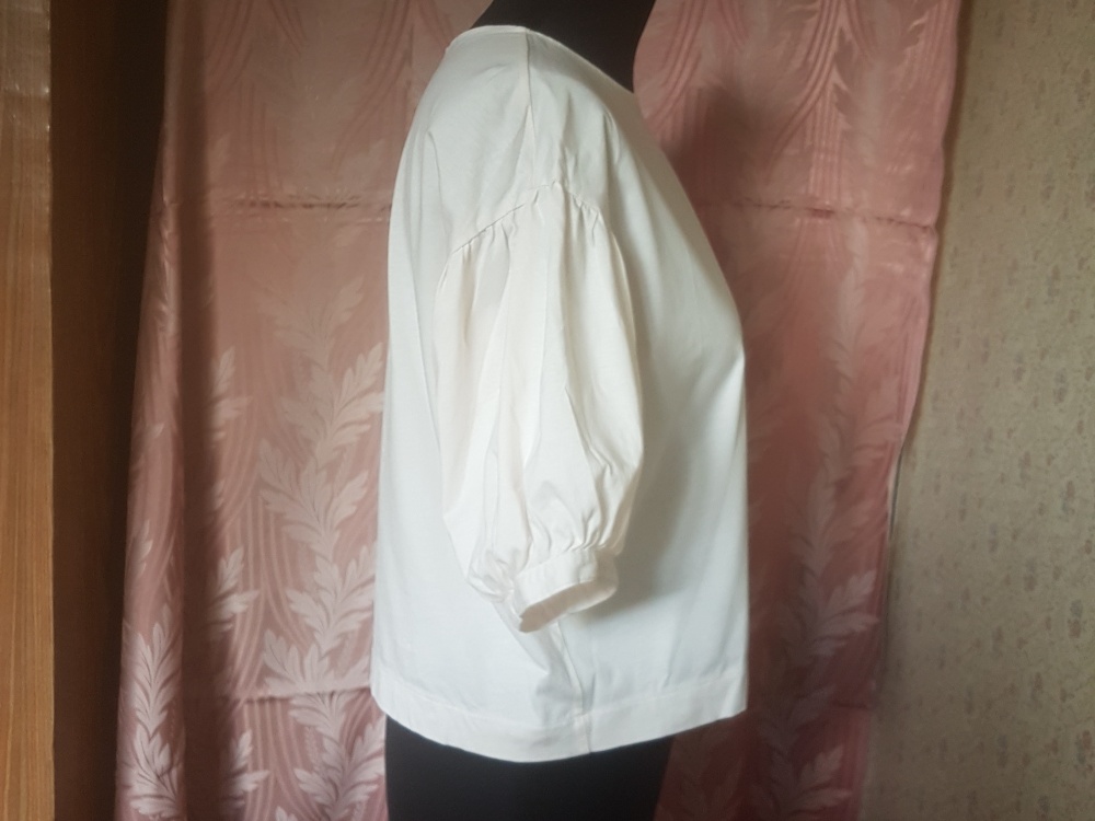 Топ Uniqlo 46р